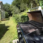 Aimee Luxury With Heated Pool Bed & Breakfast 4*