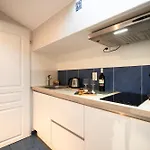 Aimee Luxury With Heated Pool Bed & Breakfast