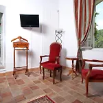 Aimee Luxury With Heated Pool 4*
