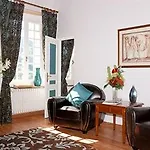 Aimee Luxury With Heated Pool 4*