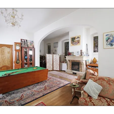 Bed & Breakfast Aimee Luxury With Heated Pool