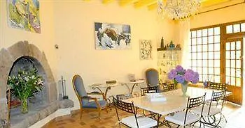 Aimee Luxury With Heated Pool Bed & Breakfast