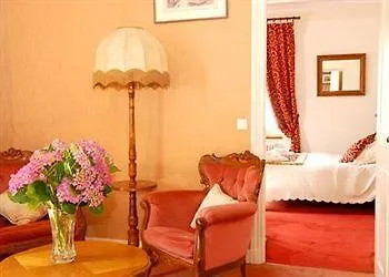 Aimee Luxury With Heated Pool