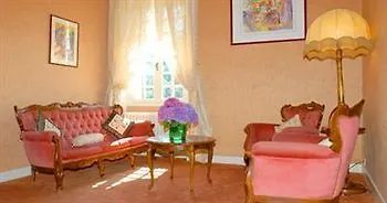Aimee Luxury With Heated Pool Bed & Breakfast 3*