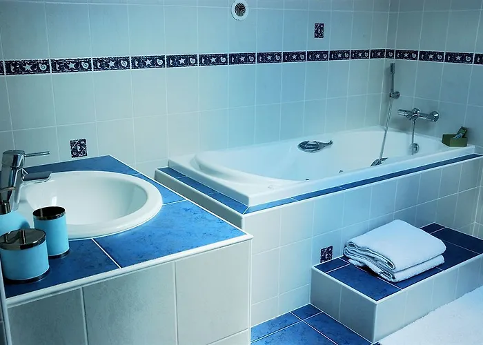 Aimee Luxury With Heated Pool 4* Vals-les-Bains