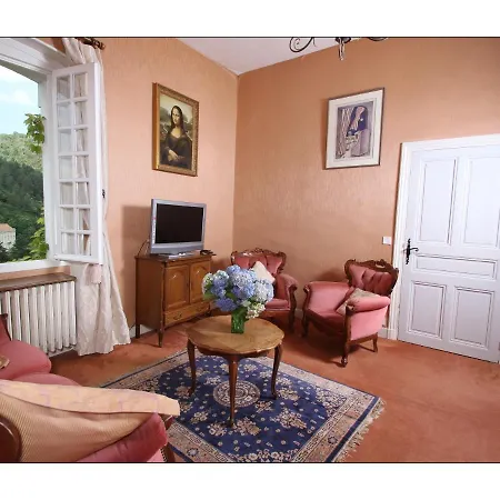 Aimee Luxury With Heated Pool Bed & Breakfast 3*