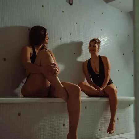 Aimee Luxury With Heated Pool ベッド・アンド・ブレックファスト ヴァル・レ・バン